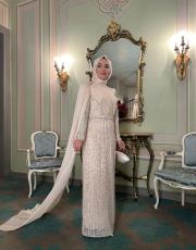 önü drapeli pelerin abiye bej 2