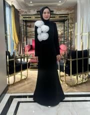 omuzu gül detaylı  siyah