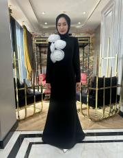 omuzu gül detaylı  siyah 2