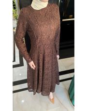 biye detaylı dantel elbise kahverengi 3